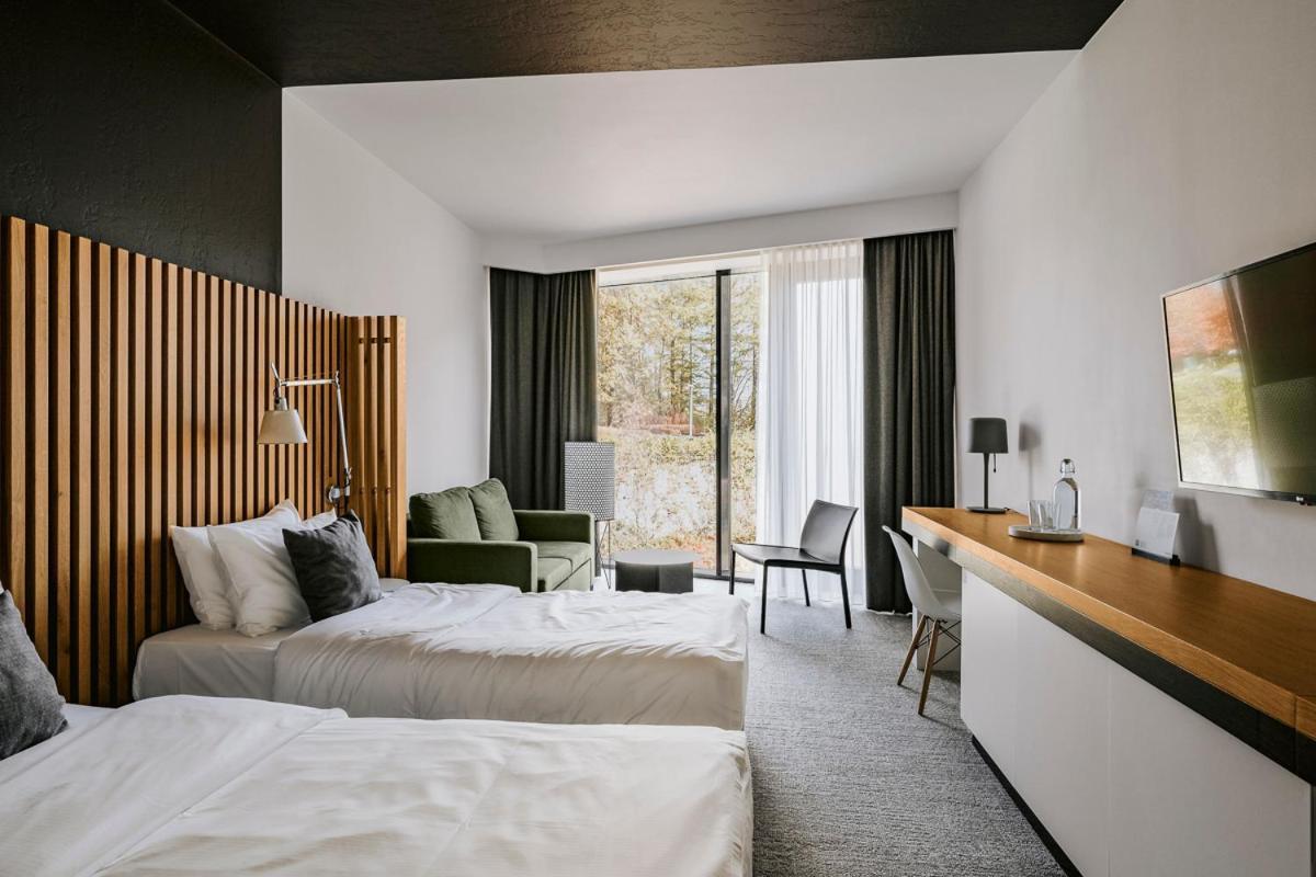 אוגרודז'ינייץ Poziom 511 Jura Wellness Hotel & Spa מראה חיצוני תמונה